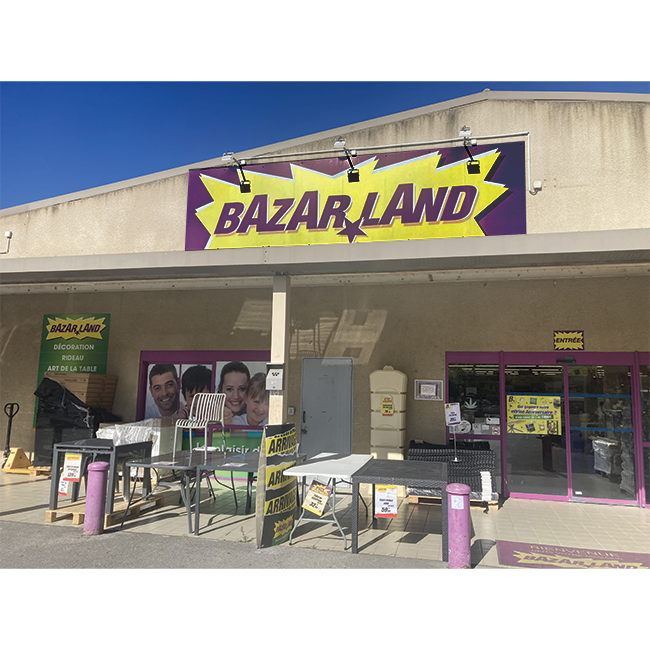 Présentation Magasin Bazarland Les Vans